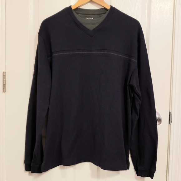 Van Heusen Other - Med to Heavy weight Van Heusen Sweater XL